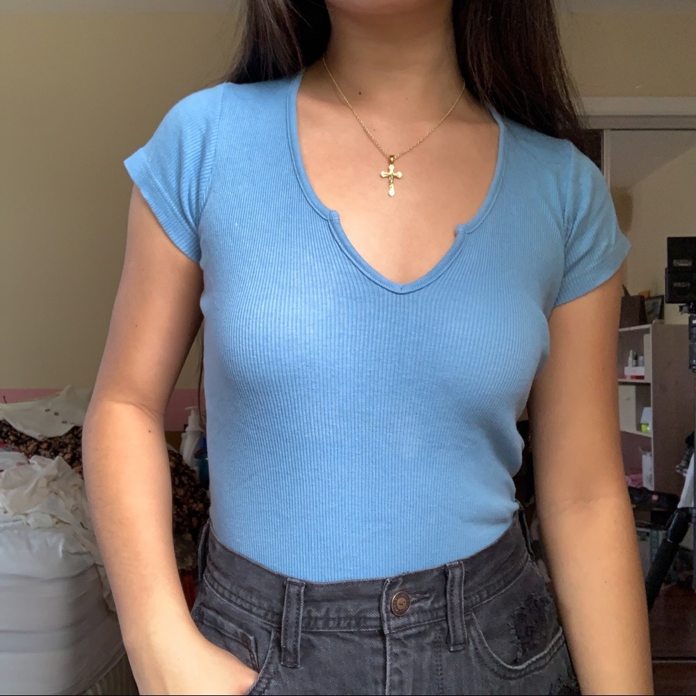 Electric blue tee v notch